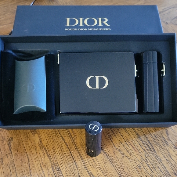 Dior Rouge DIOR Minaudiere CLUTCH - Picture 2 of 8